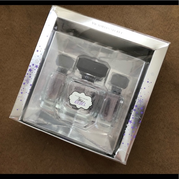 Victoria’s Secret Tease Rebel - Picture 1 of 4